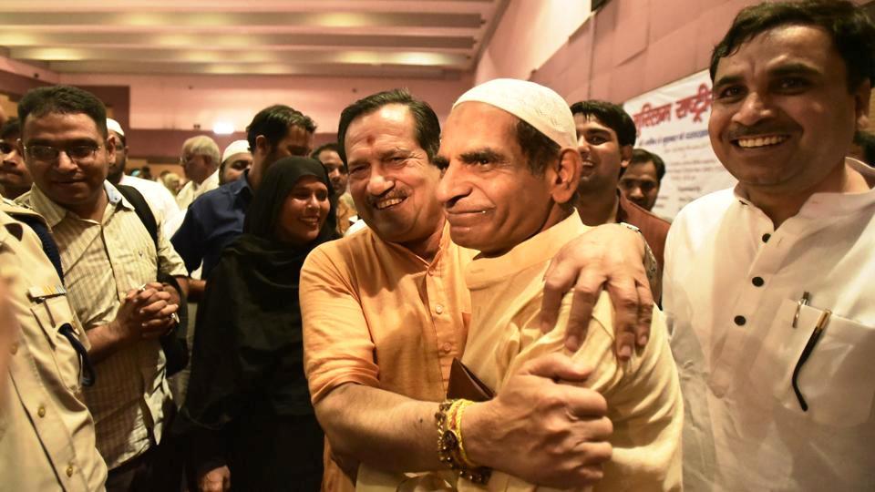 राष्ट्रीय मुस्लिम मंच द्वारा नई दिल्ली के जामिया मिलिया इस्लामिया विश्वविद्यालय में आयोजित रोजा इफ्तार में श्री इंद्रेश कुमार जी 