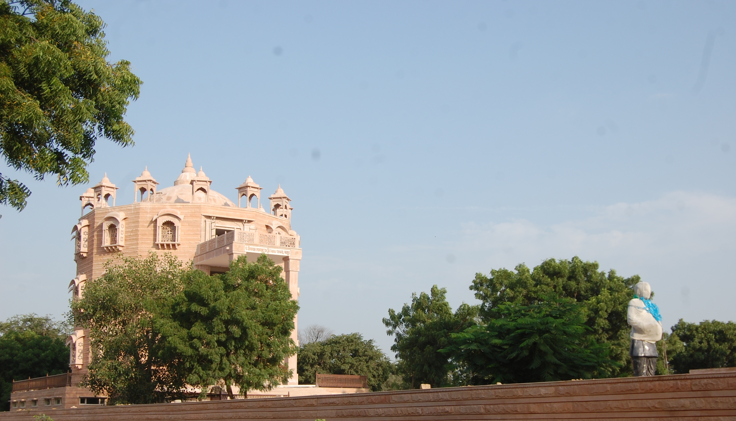 धानक्या रेल्वे स्टेशन के पास पं दीनदयाल उपाध्याय निर्माणाधीन राष्ट्रीय स्मारक